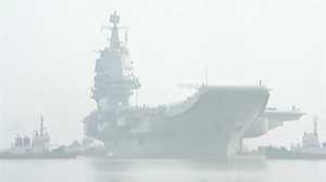 中国・新空母の長い影に潜むもの