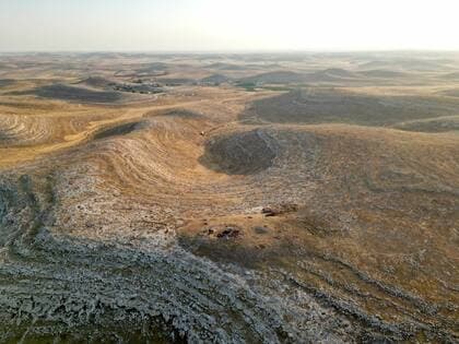 トルコ南東部の1万年前の集落構造を地中探査で明らかに