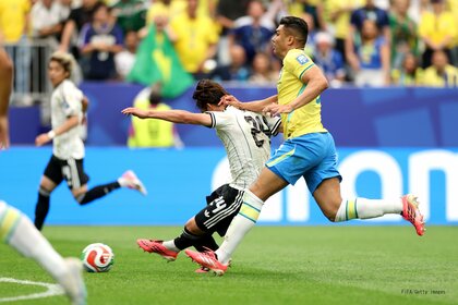 【速報】森保ジャパンがブラジルに1-2逆転負け　佐野海舟が先制弾も、後半終了間際に逆転許す　選手ら涙　W杯ベスト32で敗退