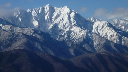 「クライミング中に滑落して自力下山できない」上級者向けバリエーションルートでバランス崩す　東京都の64歳男性をヘリコプターで救助　軽傷の模様　北アルプス鹿島槍ヶ岳の北壁付近で遭難