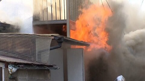 木造住宅で火事　4時間半後に鎮圧　山梨・甲府市