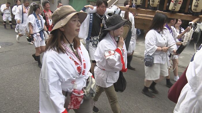 大分市の若宮八幡社の夏祭りでは看護師など同行