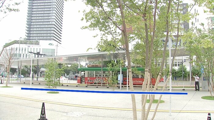 直線で示すとベンチの長さがよくわかる
