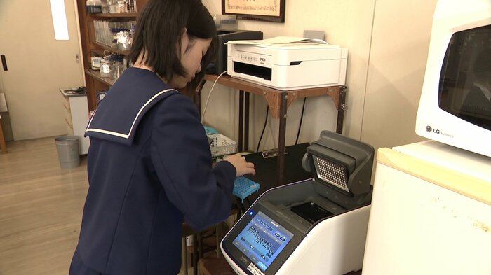 学校の実験室で使用している装置の一部