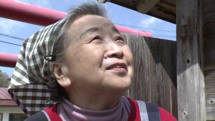 「桜に負けていられない」と笑顔を見せる中島さん