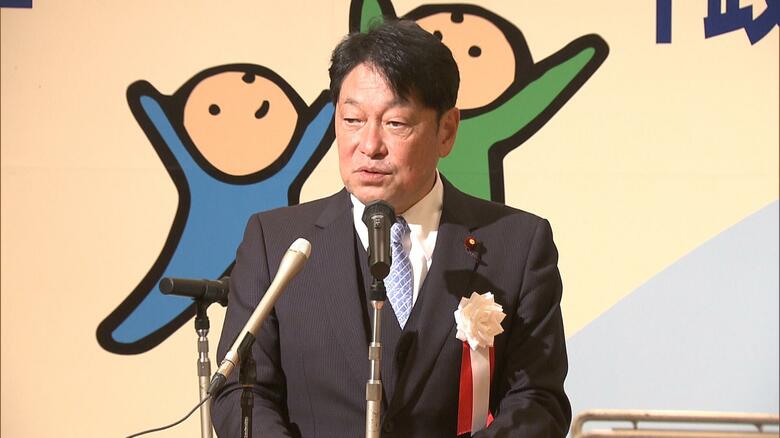 自民・小野寺政調会長「政府に言いたい。難しい状況に影響与えないで」　商品券問題などで苦言｜FNNプライムオンライン