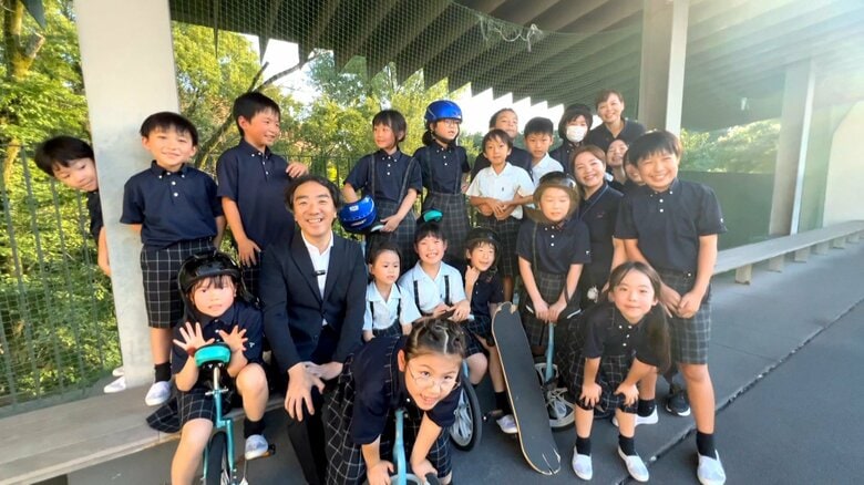 英語やチアダンスも学べる！放課後の学校施設をフル活用　学童増やして“小1の壁”の解決目指す【アスヨク！】｜FNNプライムオンライン