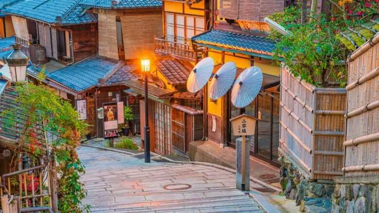 「終息が見えなければ、施策も打ち出しにくい」京都市は“新型コロナ”で観光客減…その対策を聞いた｜FNNプライムオンライン