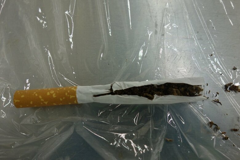 紙巻きタバコ装い乾燥大麻を密輸の疑い　バングラディシュ国籍の男を逮捕　スーツケースに隠し航空機で　福岡空港で発見｜FNNプライムオンライン