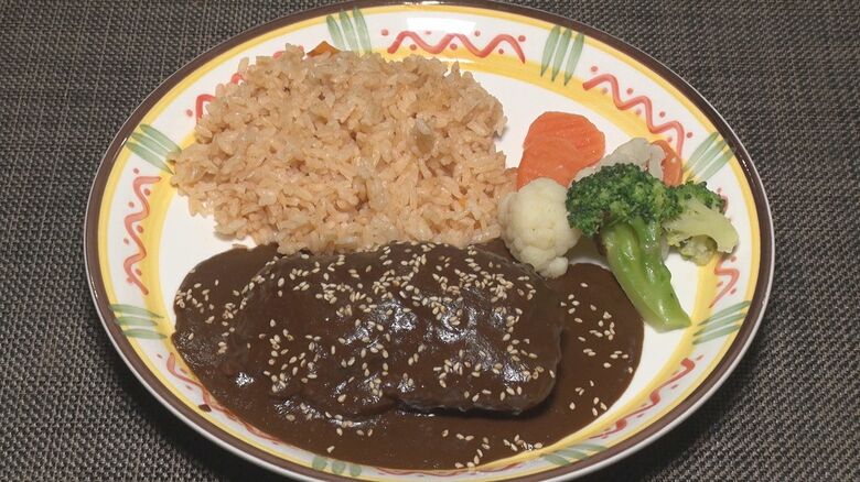 味の決め手はチョコ！？メキシコの伝統料理『モレ・ポブラーノ』とは？メキシコに20年住んでいたシェフが作る本場の味【長岡市】#新潟グルメ｜FNNプライムオンライン