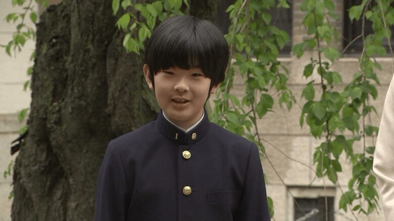 中学校に進学された歳の悠仁さま（2019年4月）
