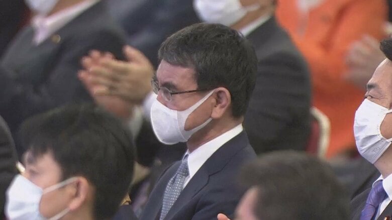 岸田氏勝利が決定した瞬間の河野氏