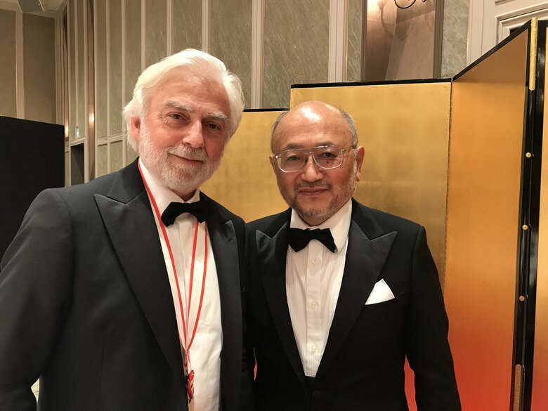 授賞式後の祝宴にて豊田泰久氏と　