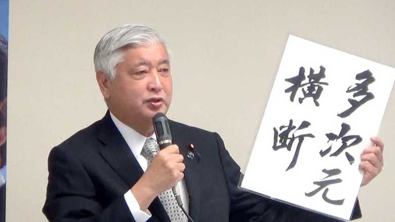 自民党が打ち出した新概念「多用途防衛型空母」とは