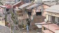 火元の家の84歳女性が両腕をヤケド…岐阜市の住宅で火事 木造2階建てが焼けたほか隣家の壁面の一部も燃える