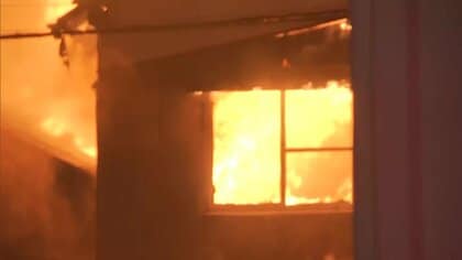 住宅170棟以上が延焼　大分市で大規模火災　70代男性1人連絡取れず　昨夕発生も鎮火に至らず…山に燃え移ったか