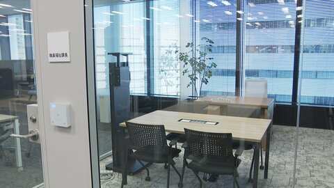 幹部の部屋はガラス張り、風通し良くして業務の迅速化を　人事院が移転を前に新庁舎を公開