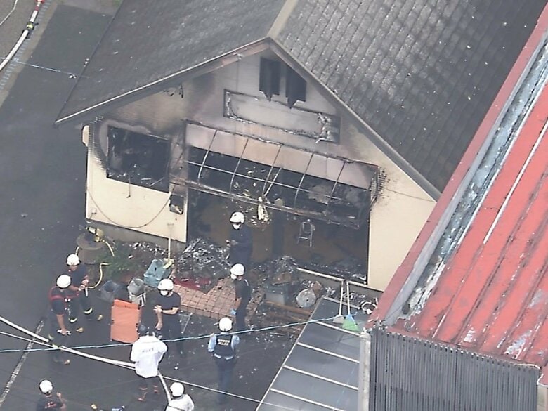 責任者の46歳男性と連絡取れず…新聞販売店で火事 2階建ての店舗が焼け年齢・性別不明の1人の遺体見つかる｜FNNプライムオンライン