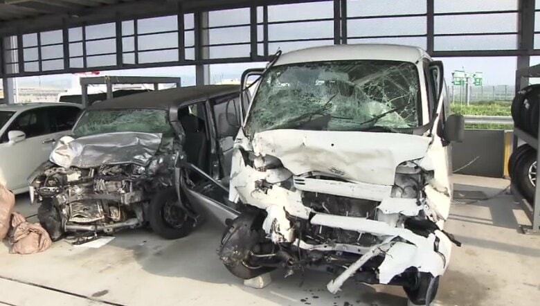 西名阪道の正面衝突事故　「車が料金所の前でＵターンした」と管制センターに通報｜FNNプライムオンライン