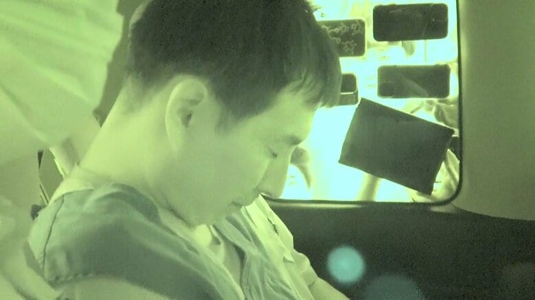 相次ぐ教師の盗撮…水泳の着替え直前に教室侵入・穴の開いた筆箱にスマホ入れ設置か　小学校教員・斉藤維人容疑者（48）逮捕　埼玉・所沢市｜FNNプライムオンライン