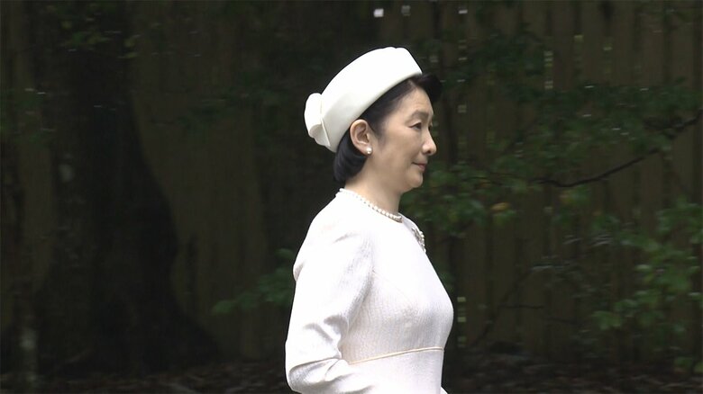 伊勢神宮を参拝される秋篠宮ご夫妻（21日）