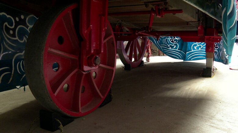 後輪は木製から金属製に