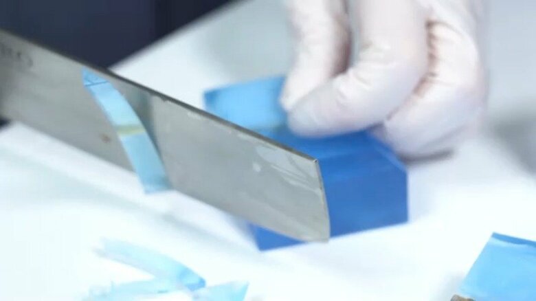 宝石石鹸の制作工程