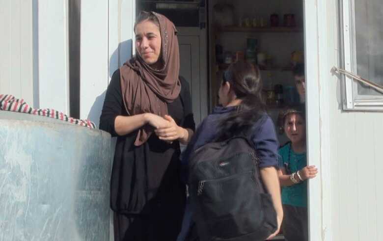 2015年6月　イラクの難民キャンプでナディアさん取材