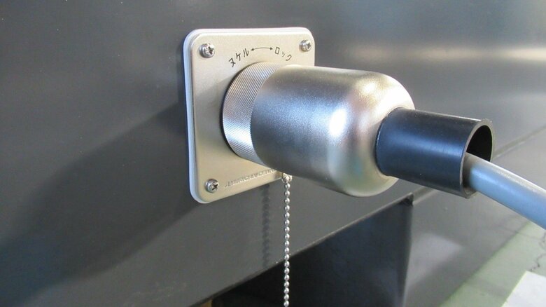 外部からの電源供給も可能