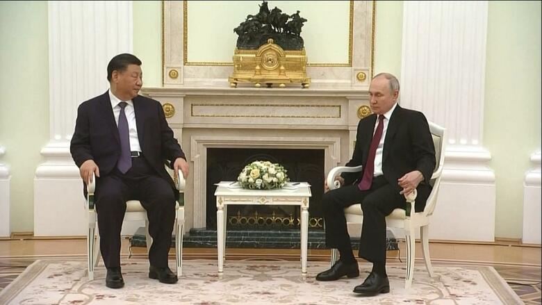 習主席はプーチン氏に「友人」と呼びかけた