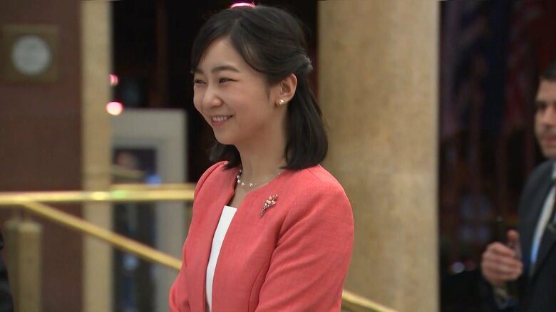 日本時間26日午前9時頃、アテネのホテルに到着された佳子さま