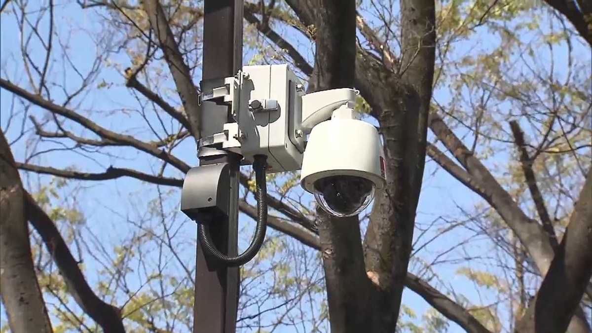 表参道に10台設置 増え続ける防犯カメラ その効果と問題点は