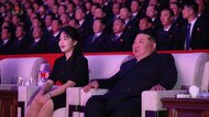 金正恩総書記の娘“ジュエ氏”が「戦勝記念日」行事に初出席　妻・李雪主氏も同行