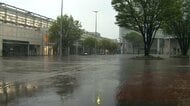 台風6号　東京・神奈川で臨時休校相次ぐ　東京の7区で区立小・中学校の休校決定　神奈川は県立高校30校が休校　“検討中”他の自治体も