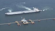 ホルムズ海峡経由の原油タンカー　約33万キロリットルのせた「出光丸」伊勢湾に入港　事実上封鎖から初