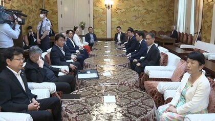 “混迷”終盤国会で衆参両院の野党国対幹部が会合定数削減法案などの撤回と国会会期延長反対で一致