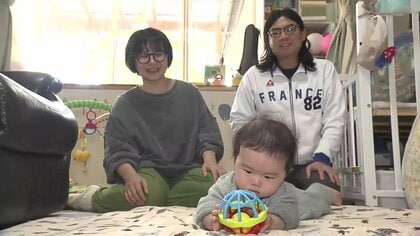 子育てを応援する「はじめてばこ」花巻市の男の子にお届け　両親と地域に愛されながらすくすく成長中　岩手県