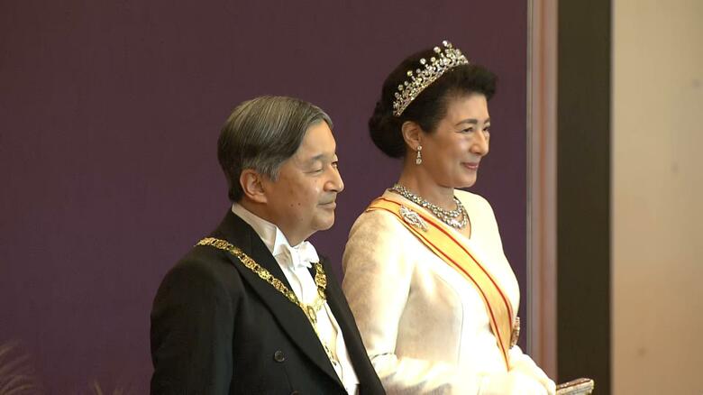 天皇陛下「国民の幸せと国の発展を祈ります」皇居で新年祝賀の儀　悠仁さま初出席　愛子さまは今年も“黒田清子さんから”のティアラを着用｜FNNプライムオンライン