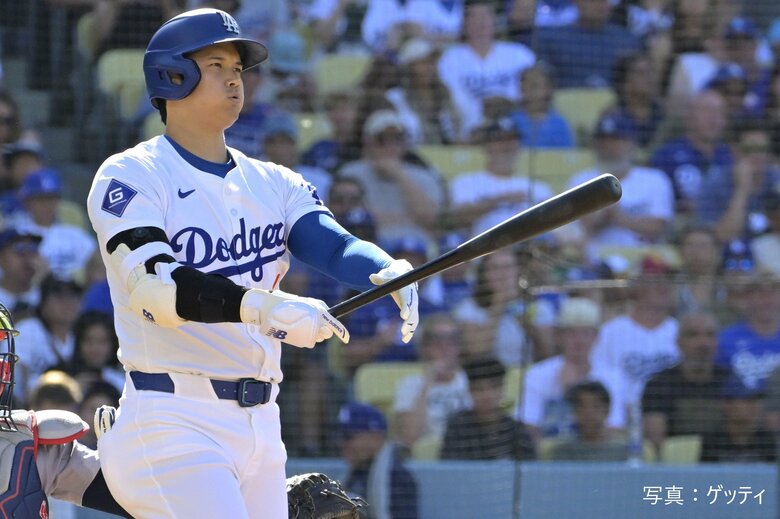 【速報】大谷翔平選手が超特大“場外”ホームランで今季30号到達　4年連続30本塁打達成｜FNNプライムオンライン