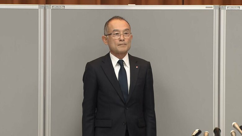 会見する高島屋の横山和久専務　12月27日