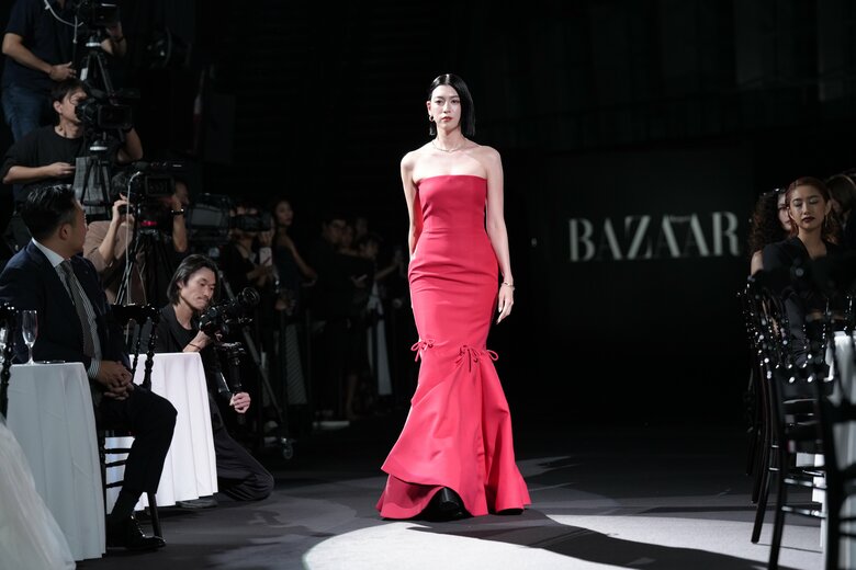 三吉彩花さん