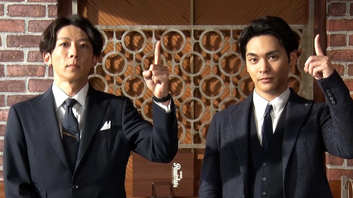 本当にカッコいい 高橋一生 柳楽優弥とビシッとスーツ姿で同僚役 台本なしの掛け合いも息ぴったり