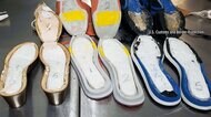 驚きの手口でコカイン密輸 靴底やヒール部分に...