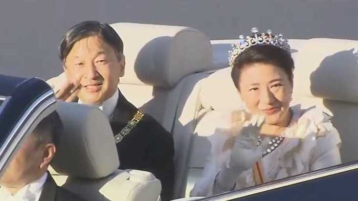 「祝賀御列の儀」皇后雅子さまのファッションを専門家が解説