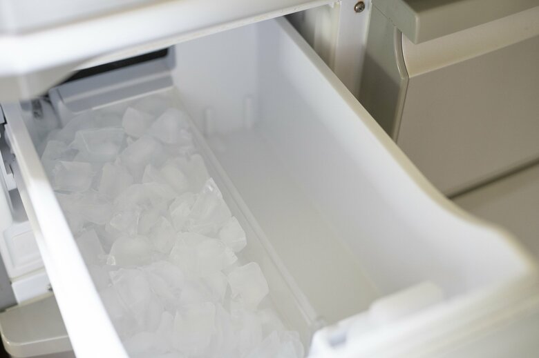 冷蔵庫の自動製氷機は手入れ必須？洗剤はNG？大掃除前に押さえておくべき留意点をメーカー3社に聞いた｜FNNプライムオンライン