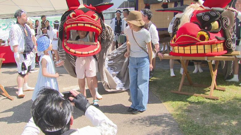 「獅子頭は重かった」　獅子舞など地域文化に親子で親しむイベント　太鼓や竹馬遊び、コースター作りも体験　「受け継がれて来た文化に目を向けて欲しい」　｜FNNプライムオンライン