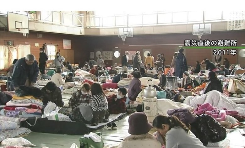 東日本大震災時の避難所の様子