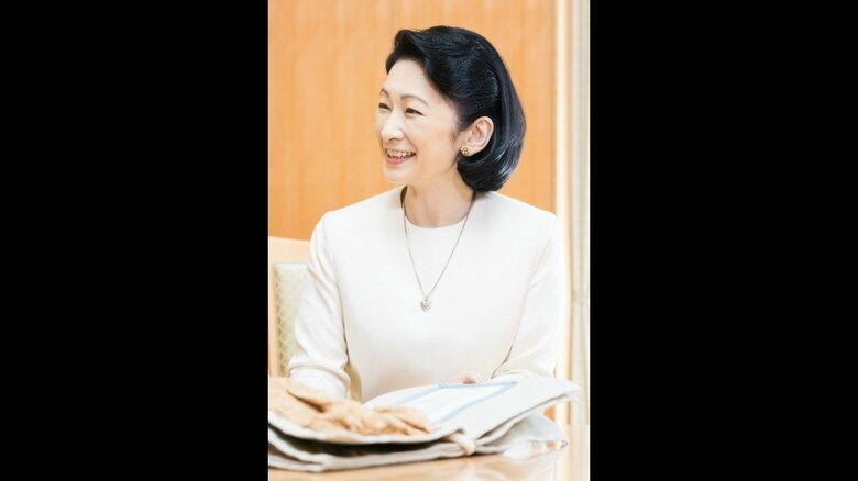 宮内庁提供