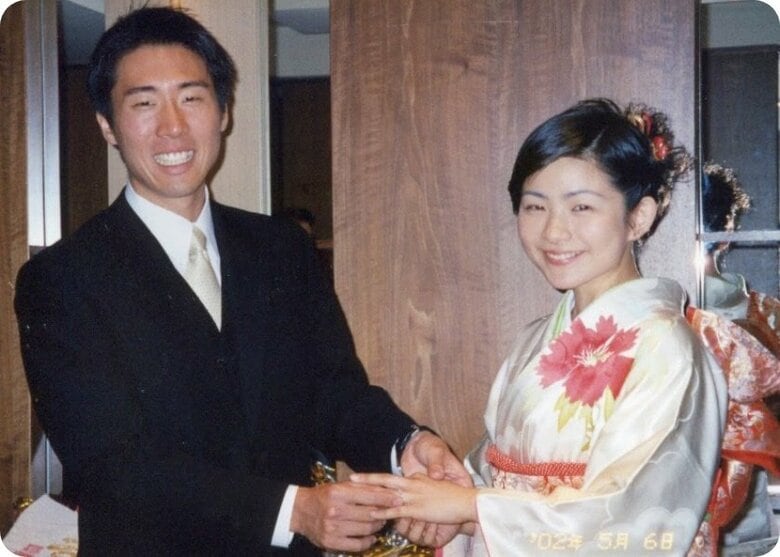 東大時代のテニスサークルで奥様と出会った　HPより