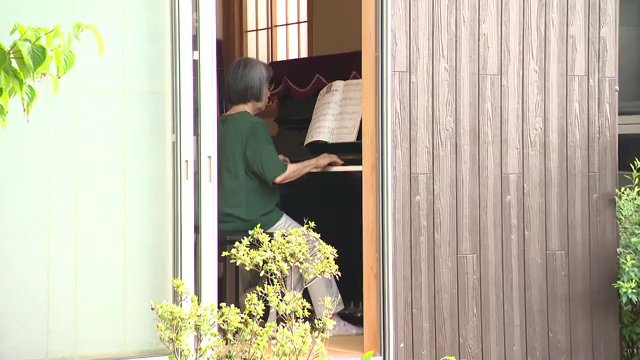 震災を乗り越えたピアノの音色が被災者に寄り添う
